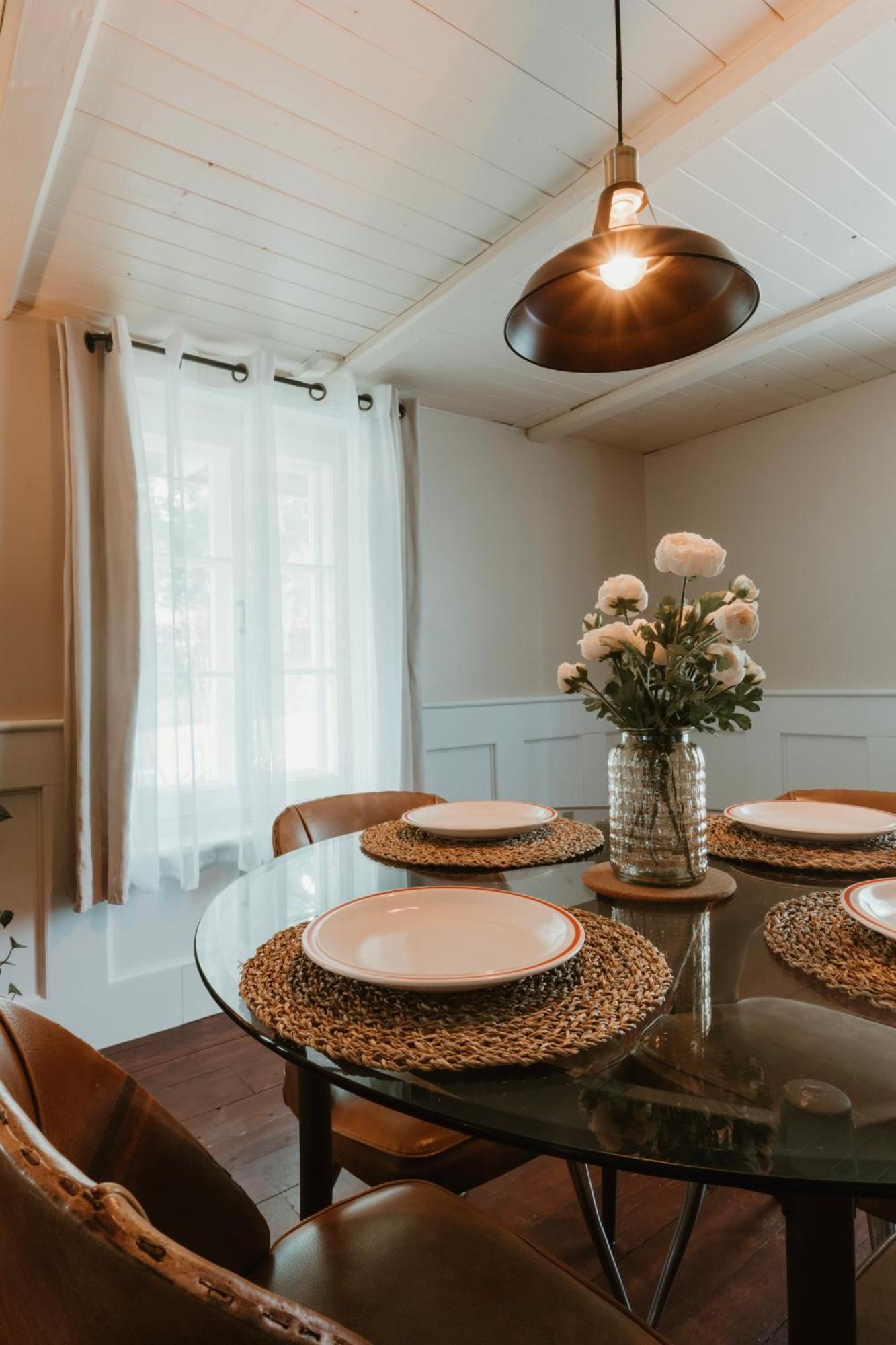 Auberge De L'Ouest Deschambault 外观 照片