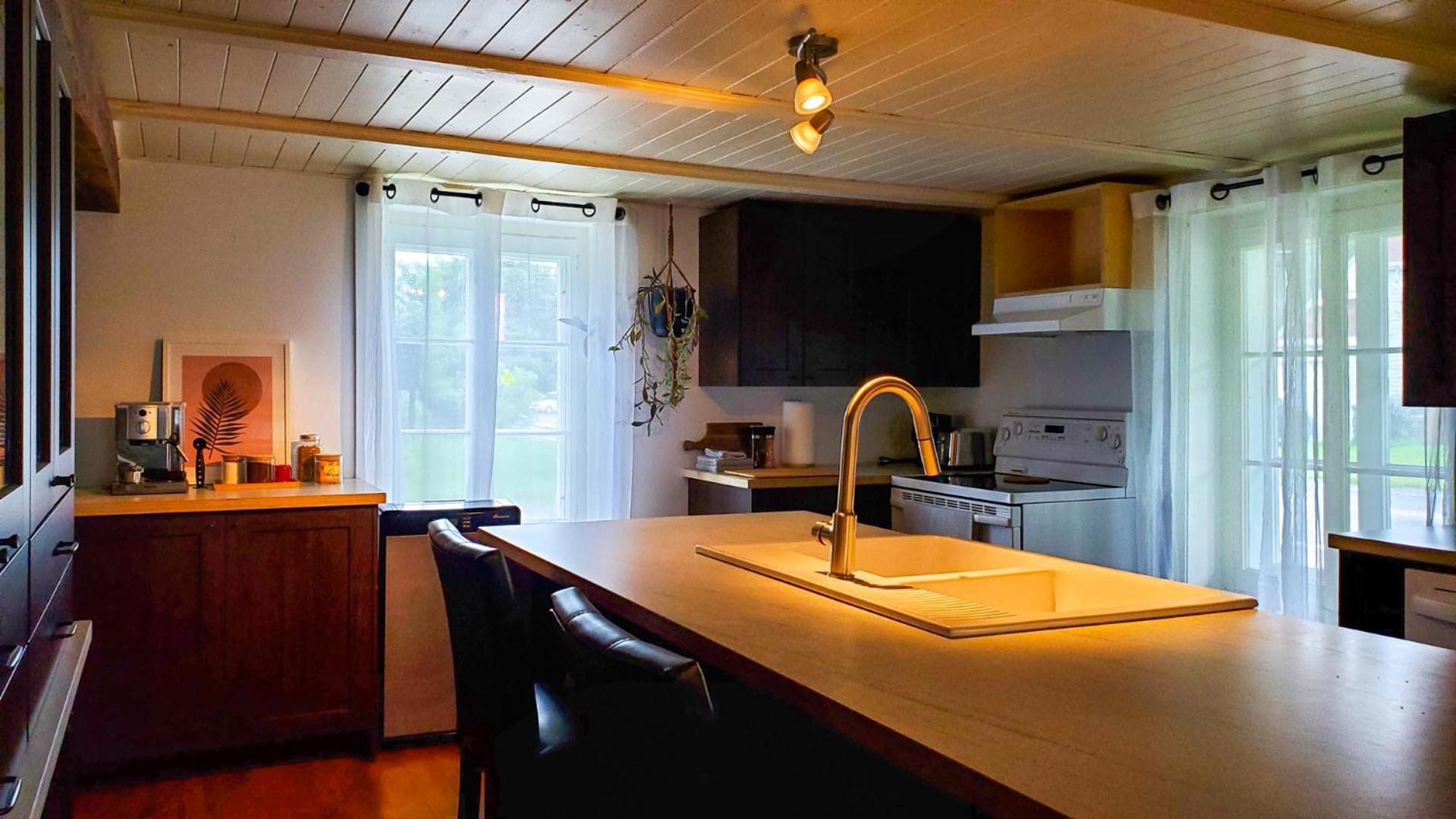 Auberge De L'Ouest Deschambault 外观 照片